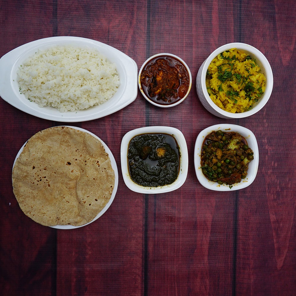 Ratnakar restaurant - Logo