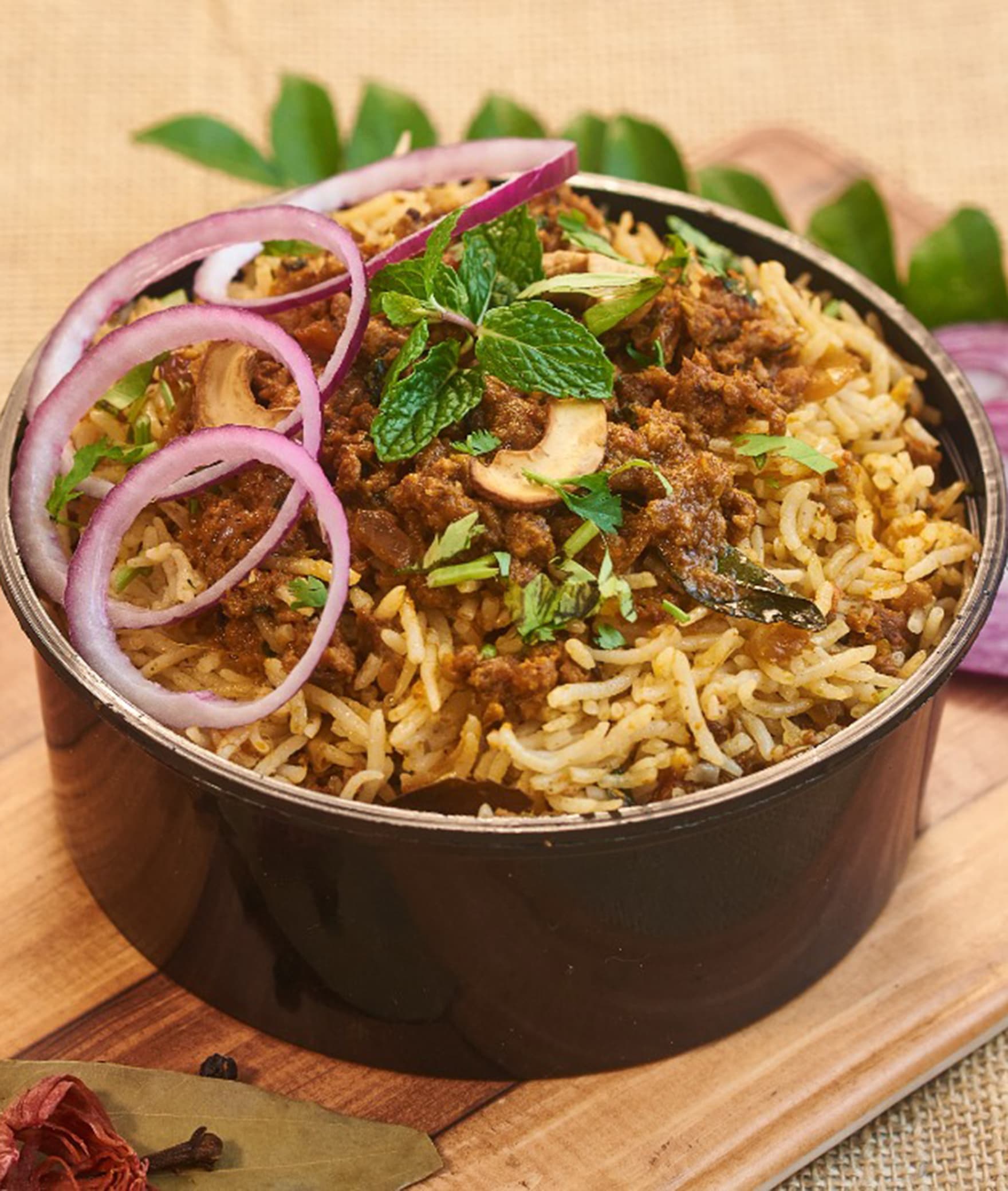 Ratnam Kitchen - Logo
