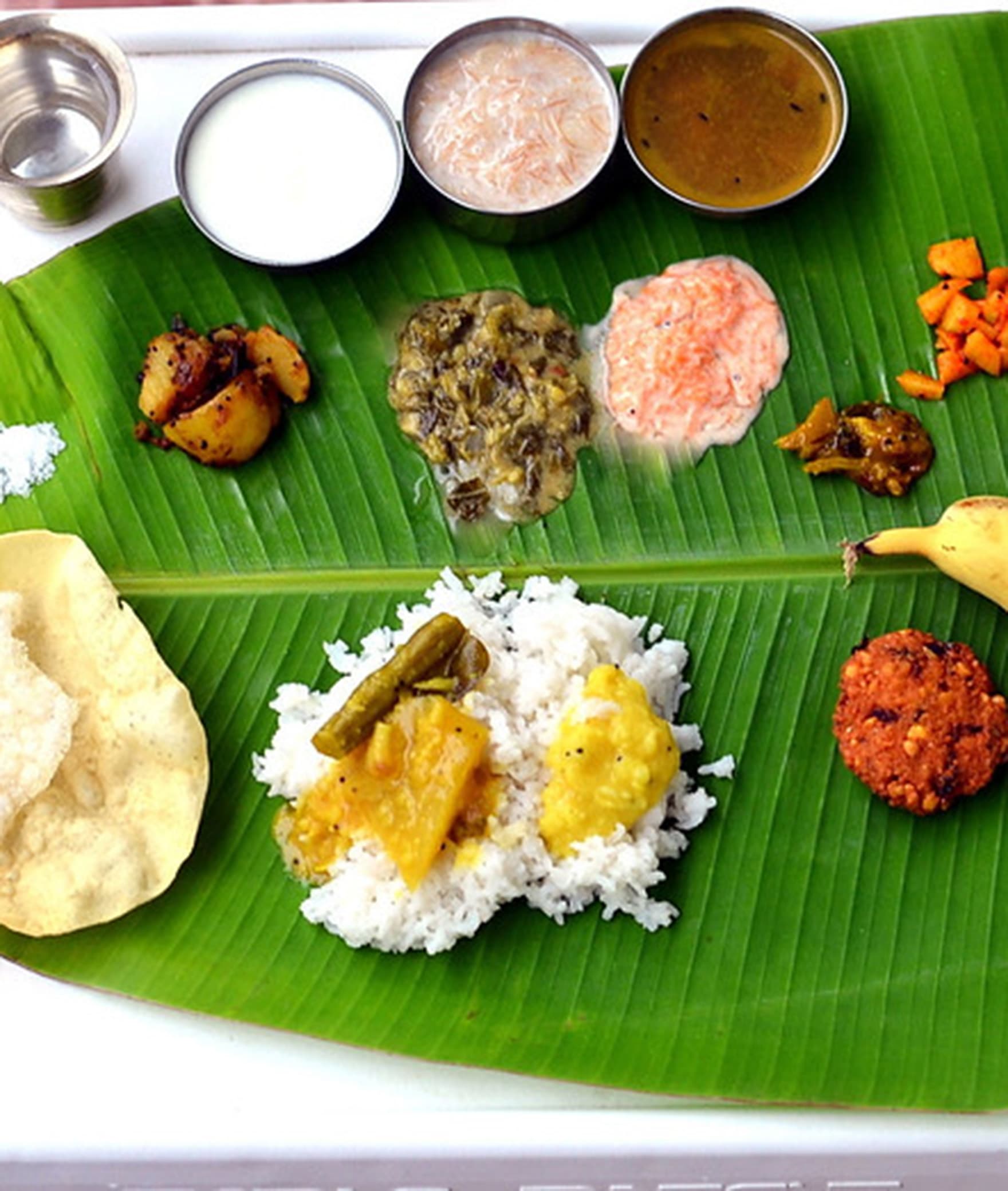 Ratna's Kitchen - Logo