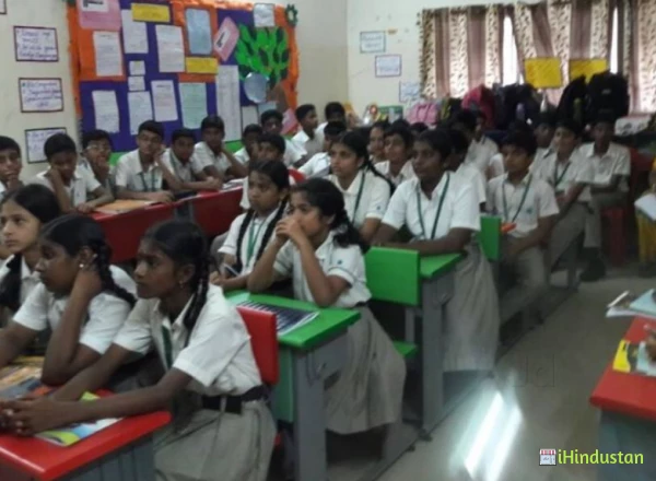 Ravindra Bharathi School - Logo