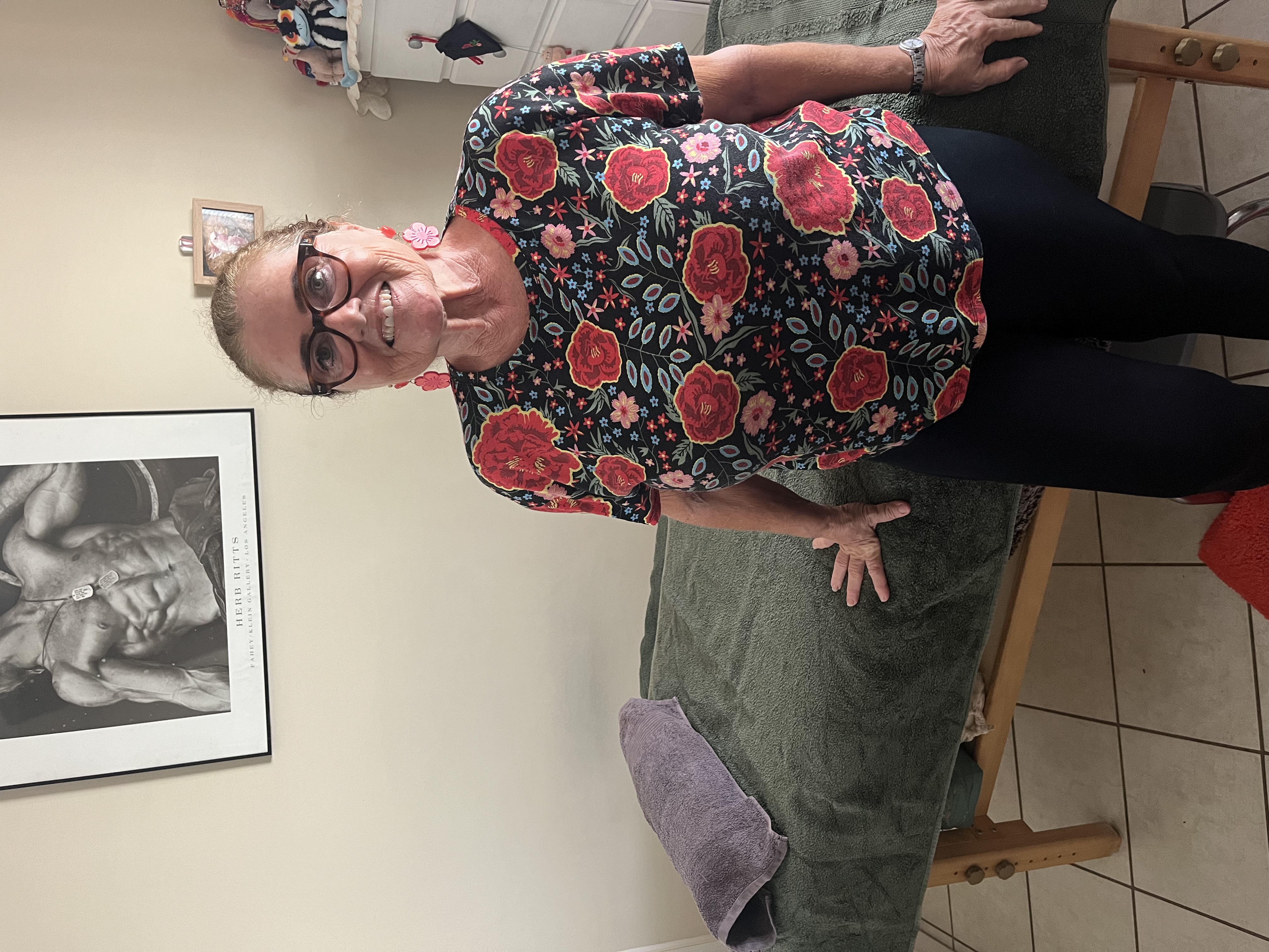 Recovery Counselling & Massage Services–Eva Biro - Logo