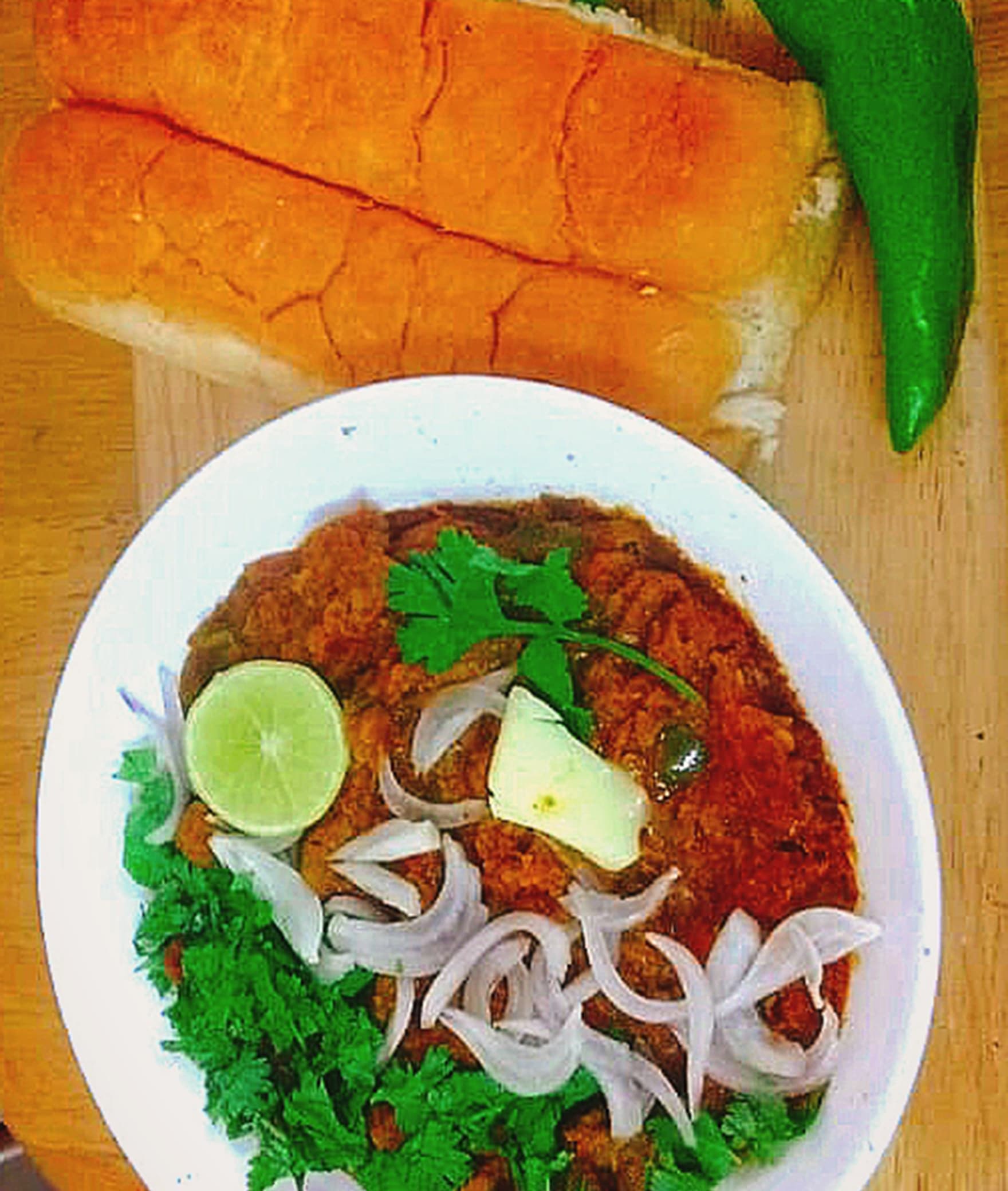 Red Tiffin - Logo