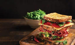 Red&White Corner - Cover photo