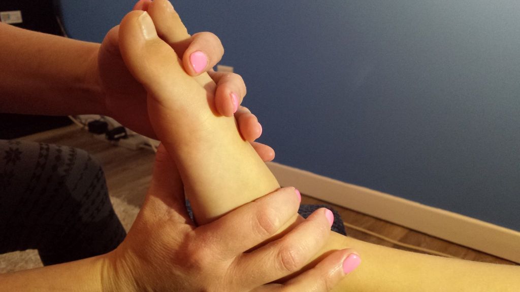 Reflexology by Carrie - Logo