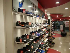 Reliance Trends Footwear - Logo