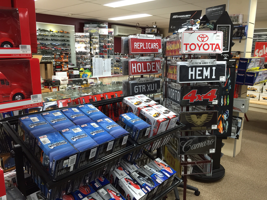Replicars Motorsport Gifts & Collectables - Cover photo