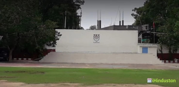 Reval Academy - Logo
