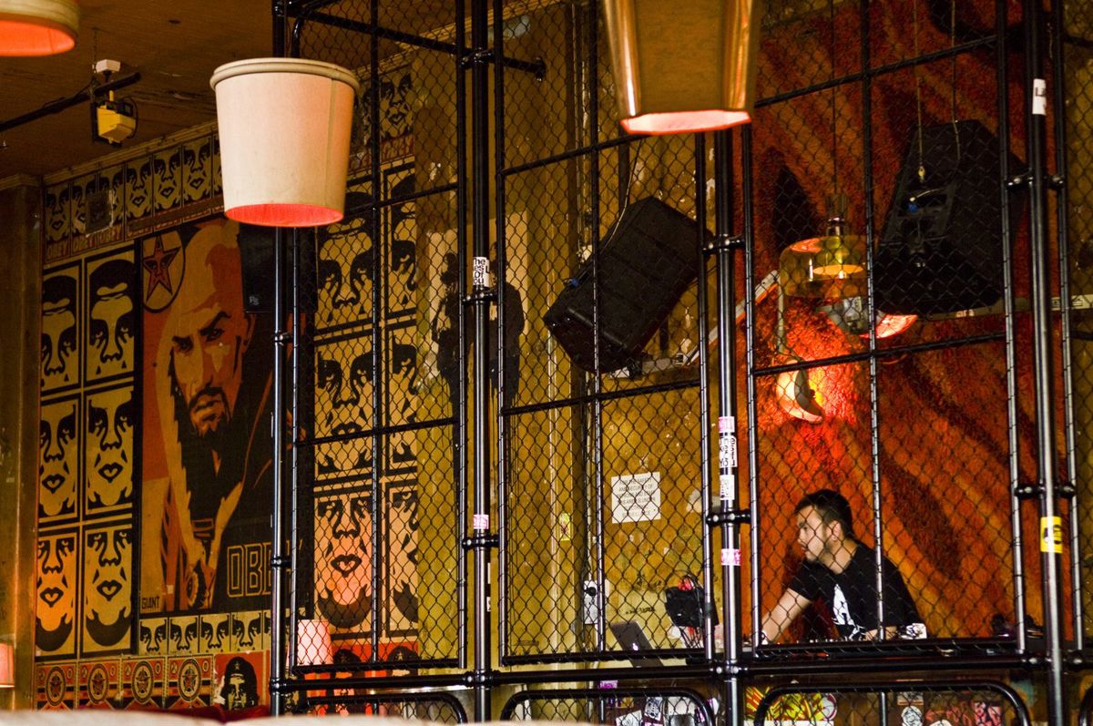 Revolver Upstairs - Logo
