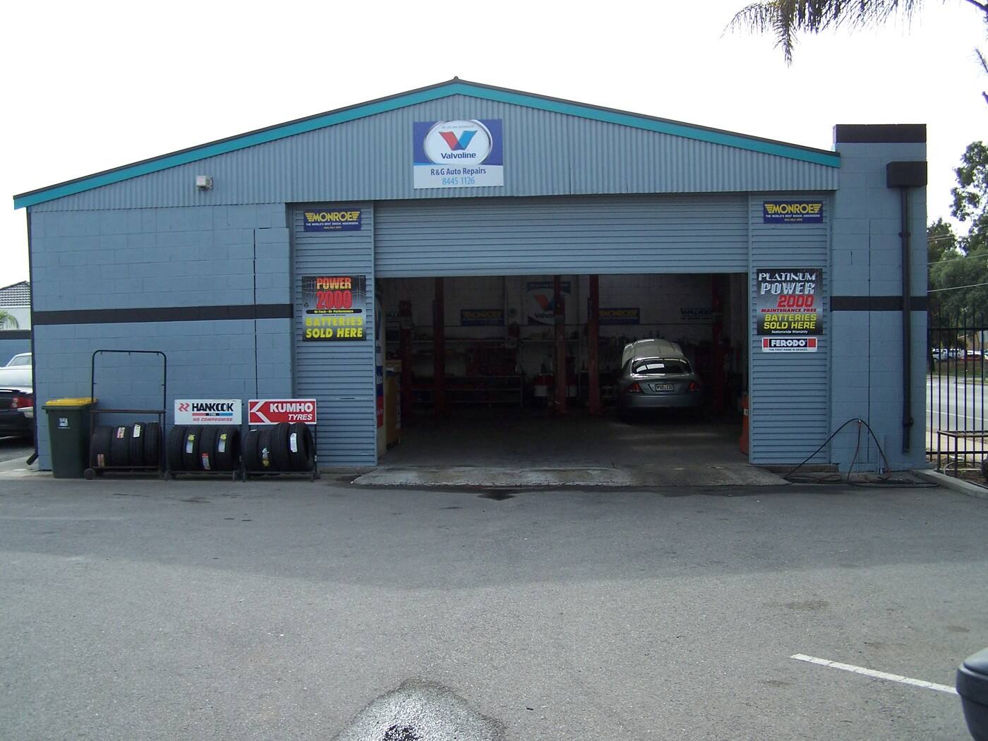 R & G Auto Repairs - Logo