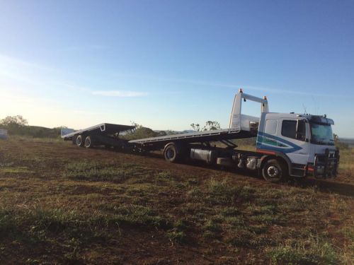Rhino Towing - Logo
