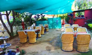 Richie Rich Cafe & Restaurant - Cover photo