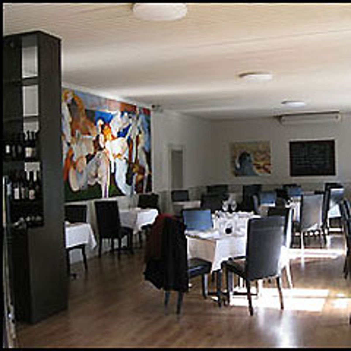 Richmond Seafood Tavern - Logo
