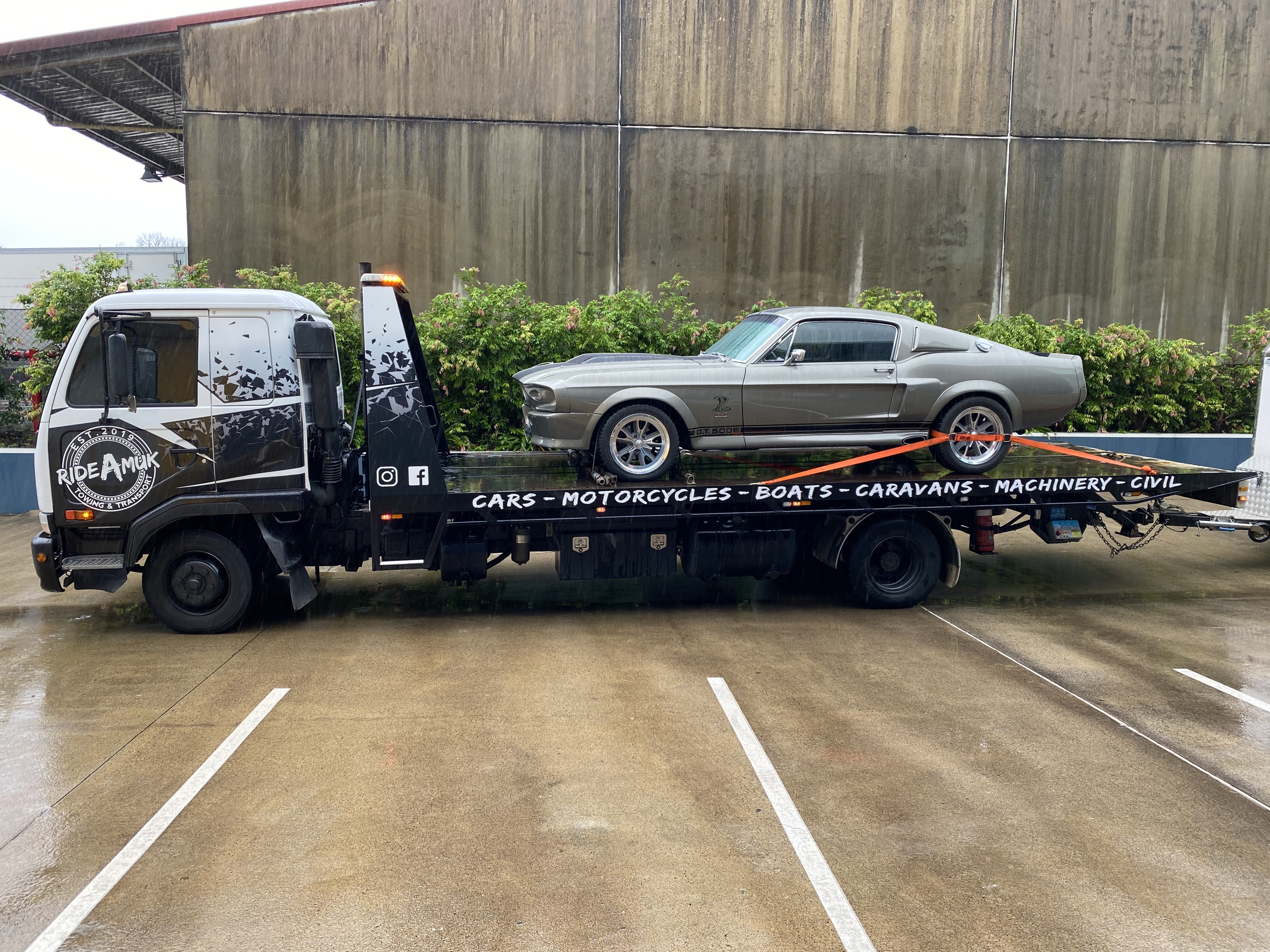 RideAmuk Towing & Transport - Cover photo