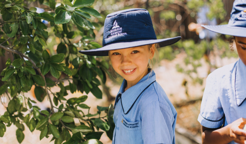 Riverside Adventist School - Logo