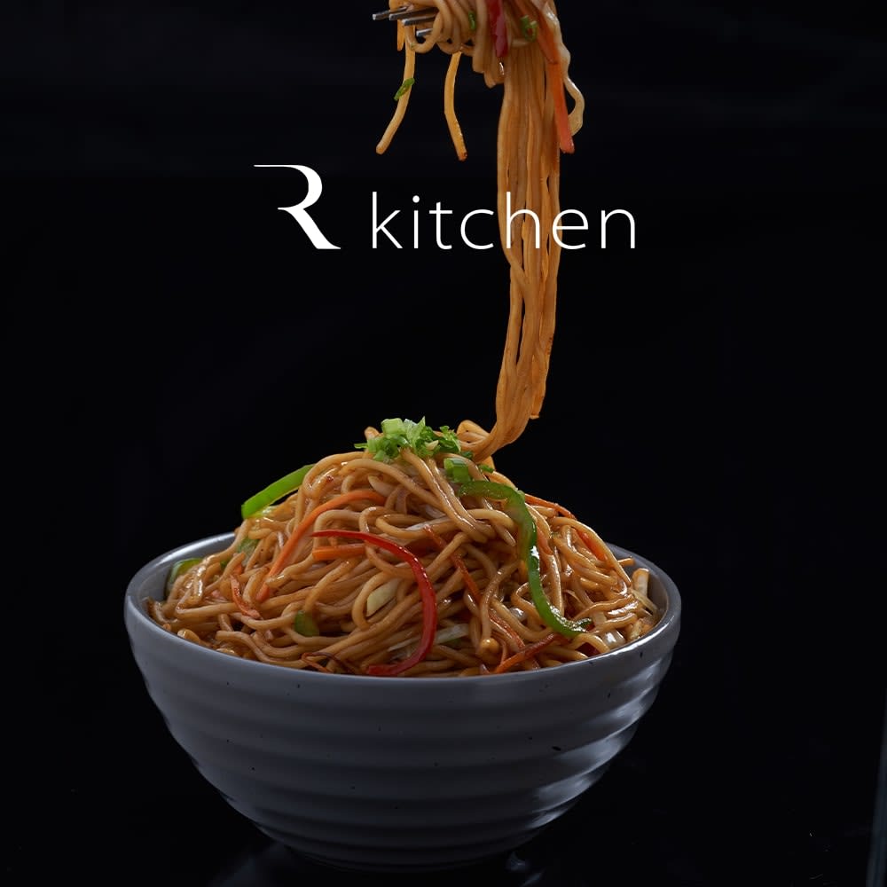 R Kitchen - Renaissance Hotel - Logo