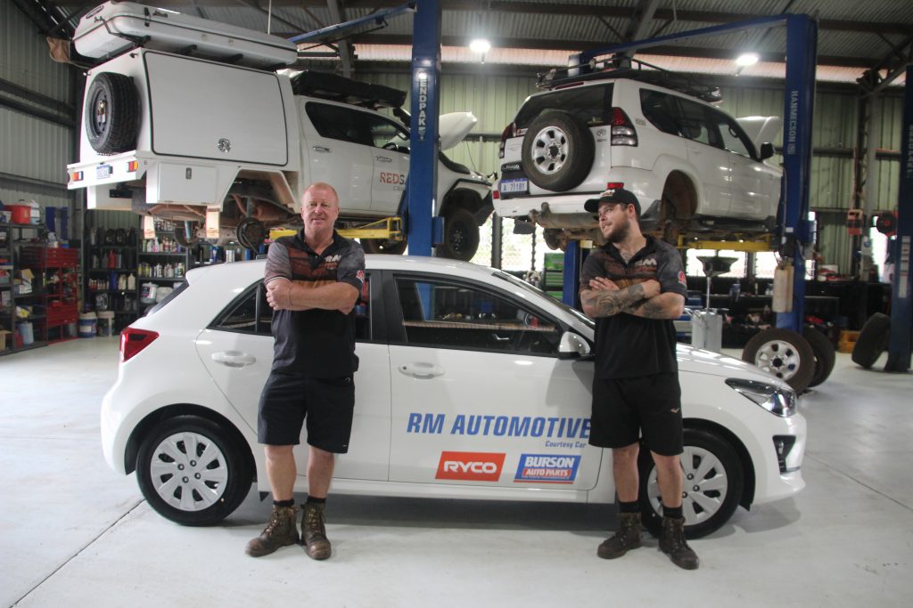 RM Automotive - Logo