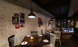 Roadhouse Cafe - Cover photo