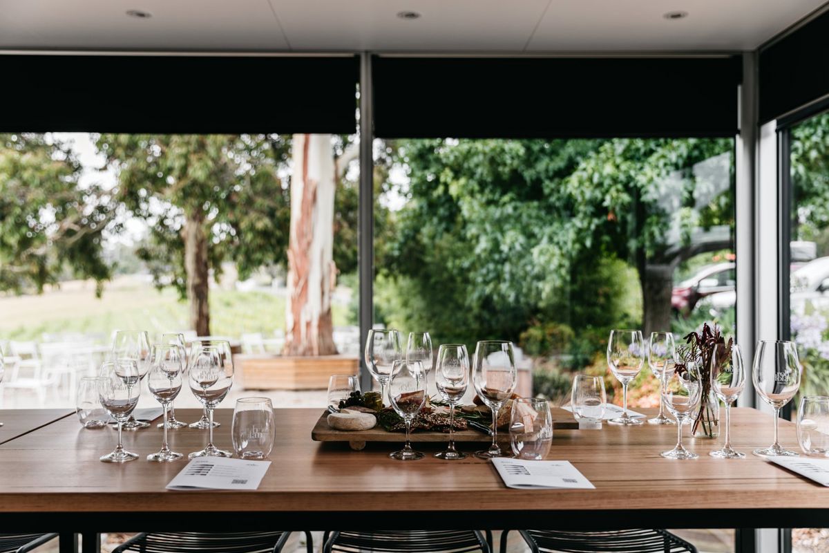 Rob Dolan Wines - Logo