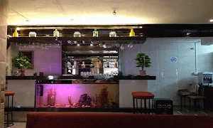 Robin's Cafe & Bar - Hotel Uday Palace - Cover photo