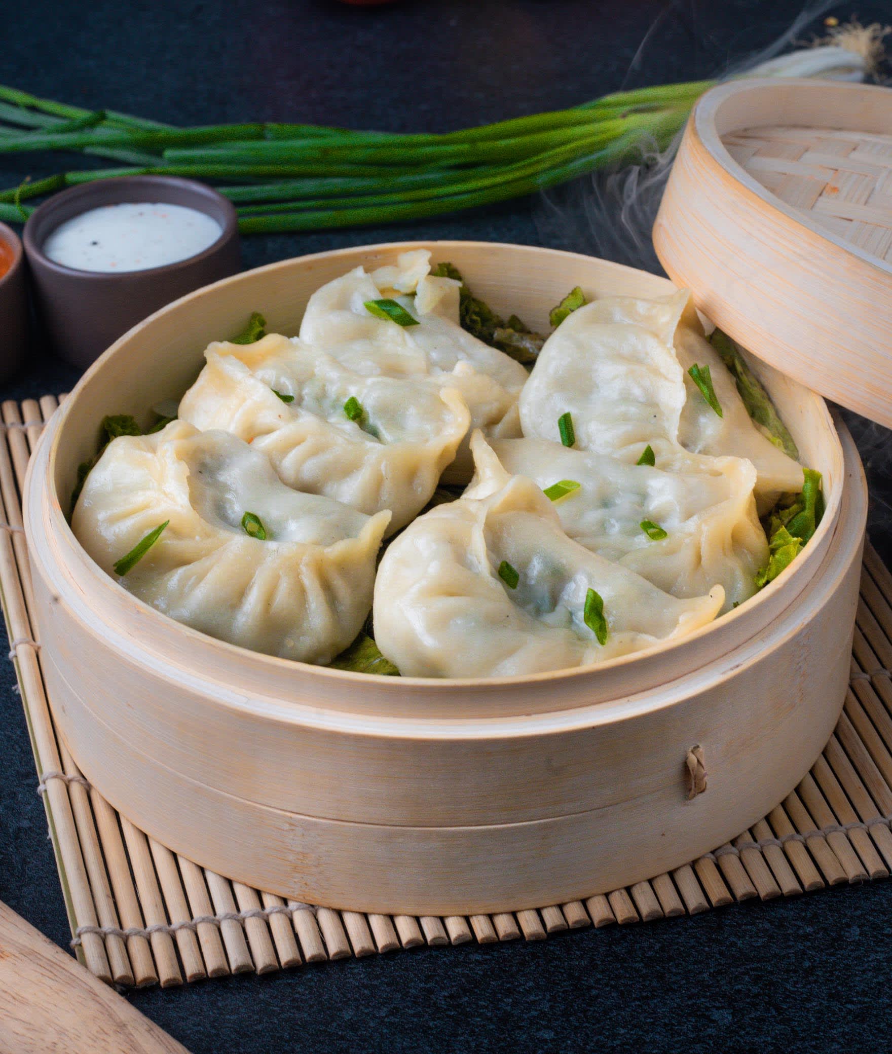Rolls n Momos - Logo