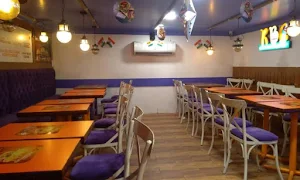 Rooh Burger Cafe - Logo