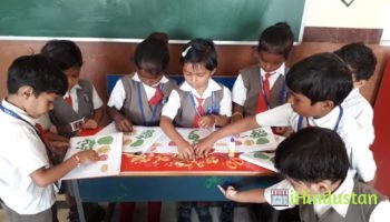 Roshan Dhoreliya World School - Logo