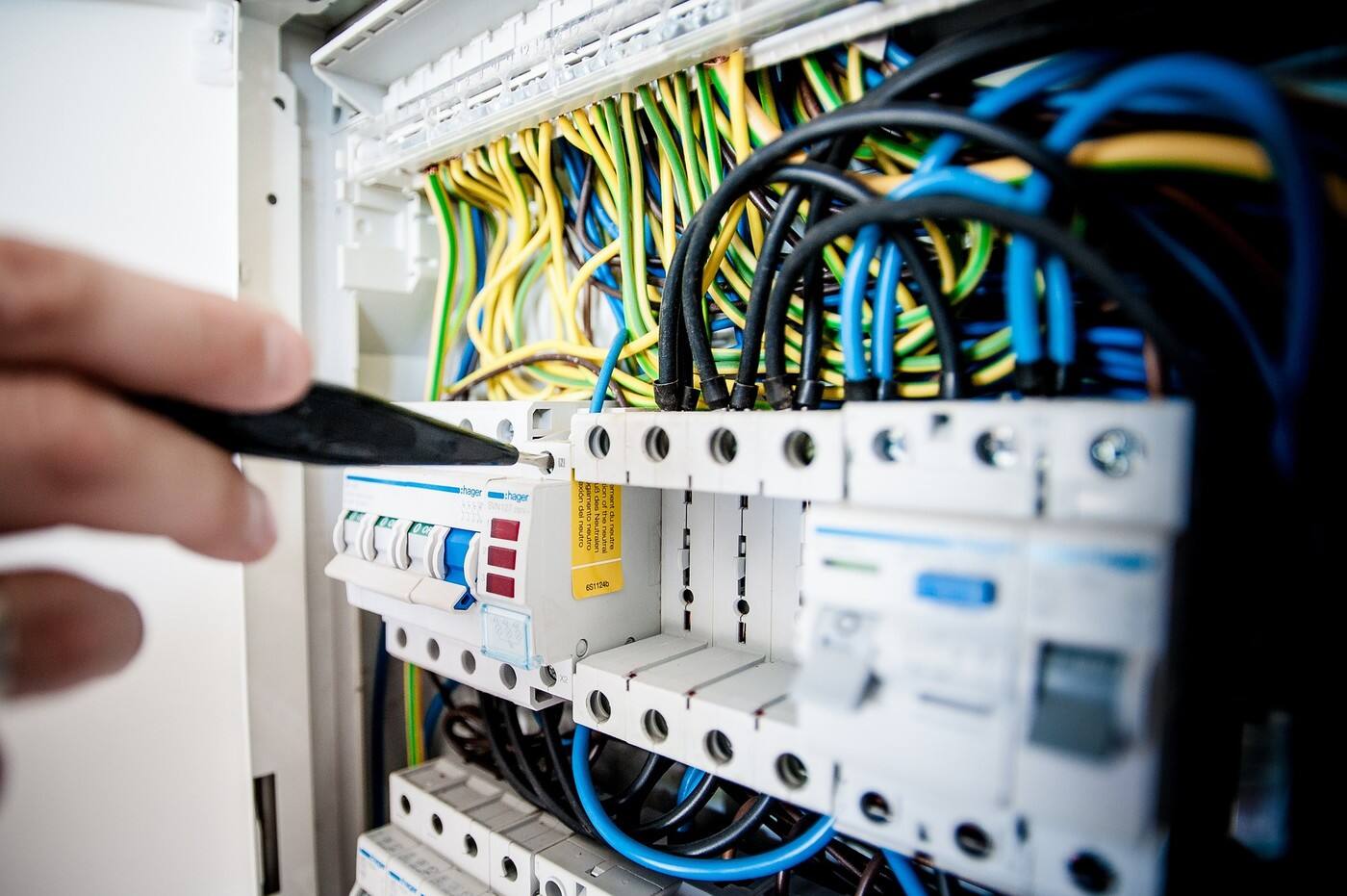 Ross Stuart Electrical - Cover photo
