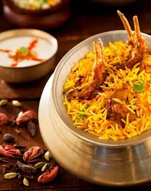 Royal Food - Logo