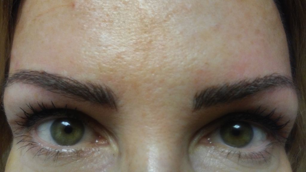 Royal Beauty of Carmen European School For Microblading - Logo