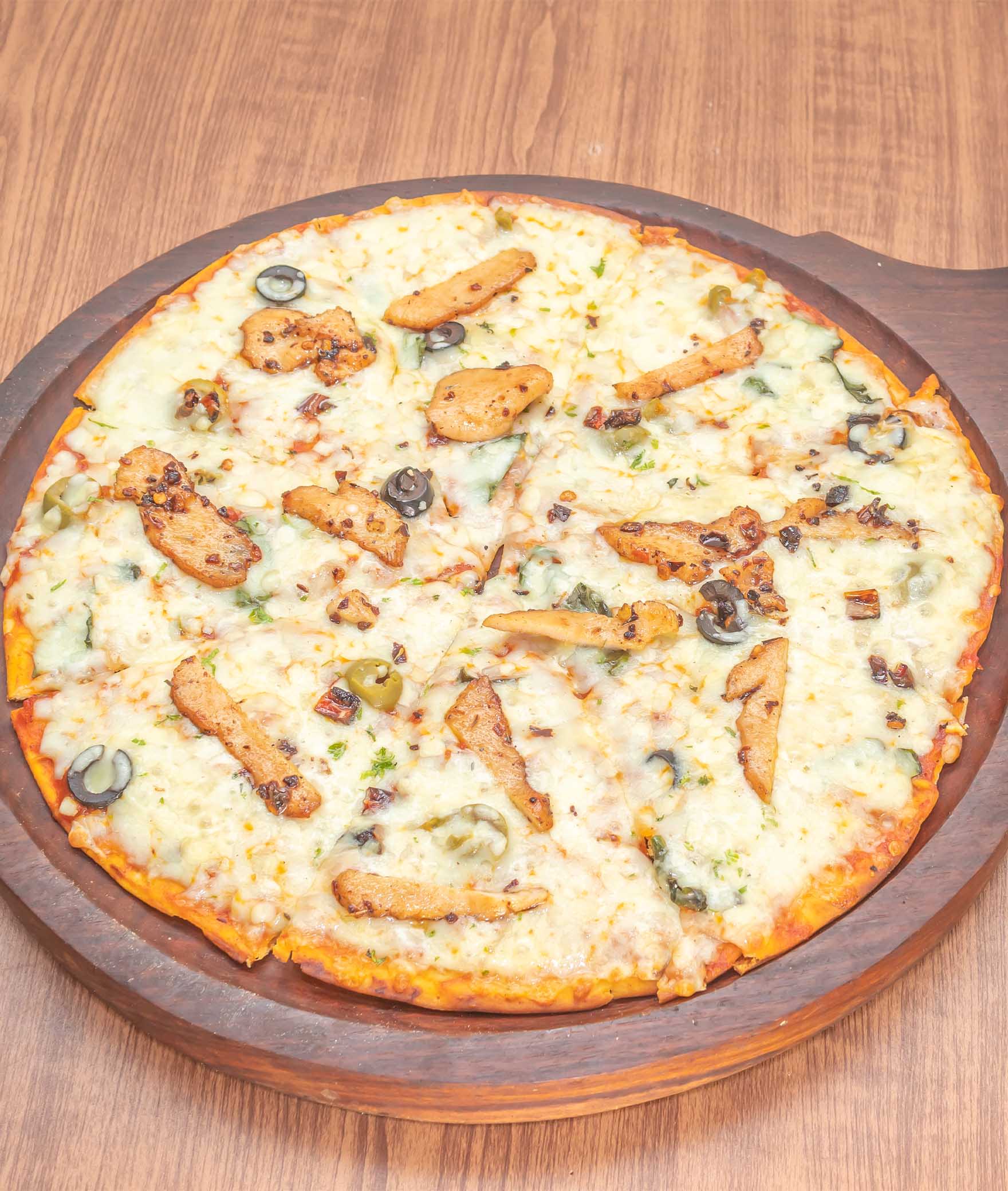 Royal Cafe & Pizza Hot - Logo
