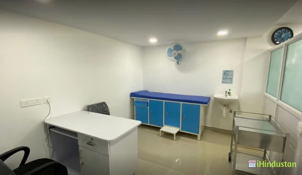 Royal Dental and Medical Centre - Logo