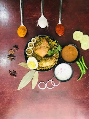 Royal Donne Biryani - Logo