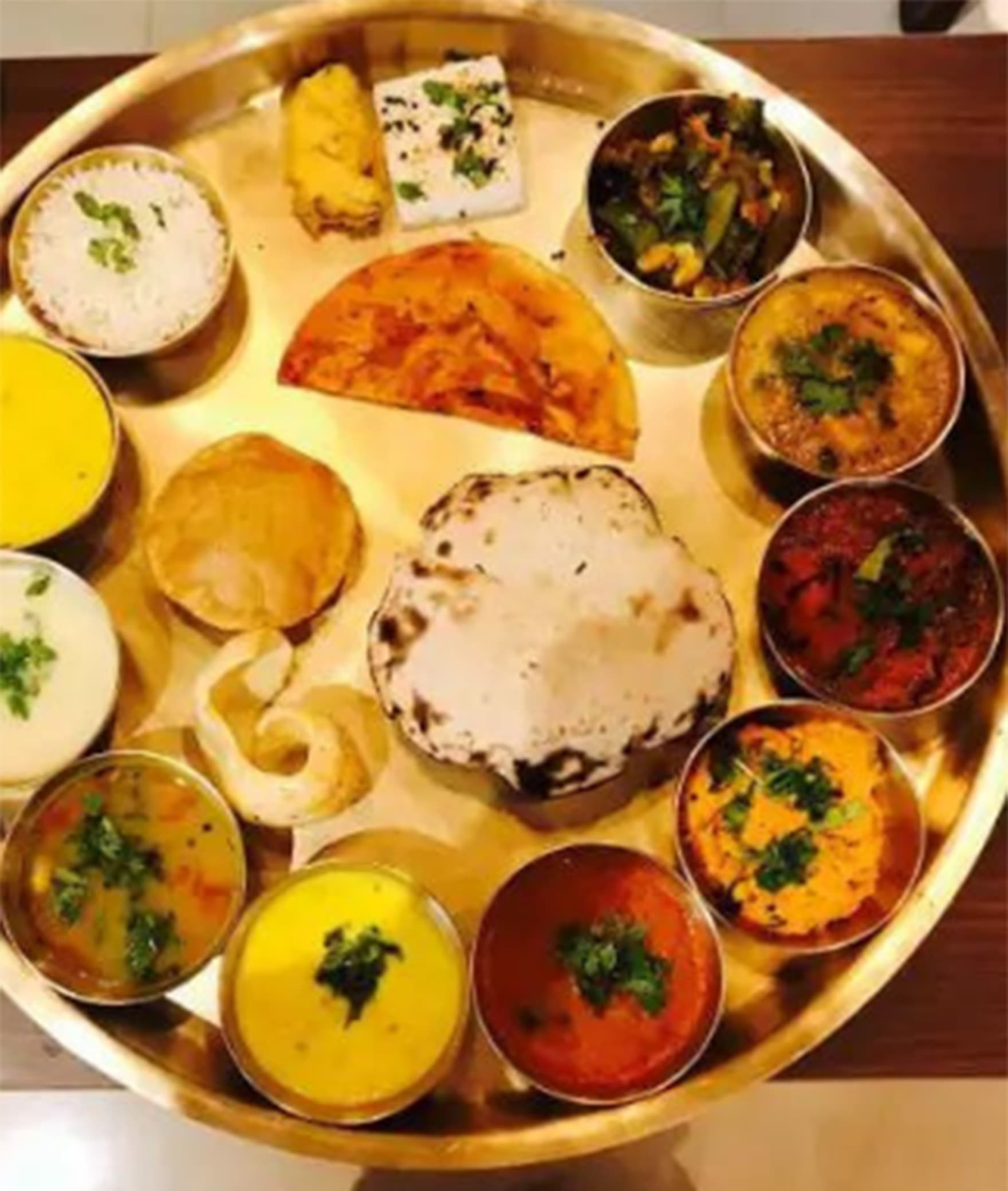 Royal Kitchen Restaurant - Logo