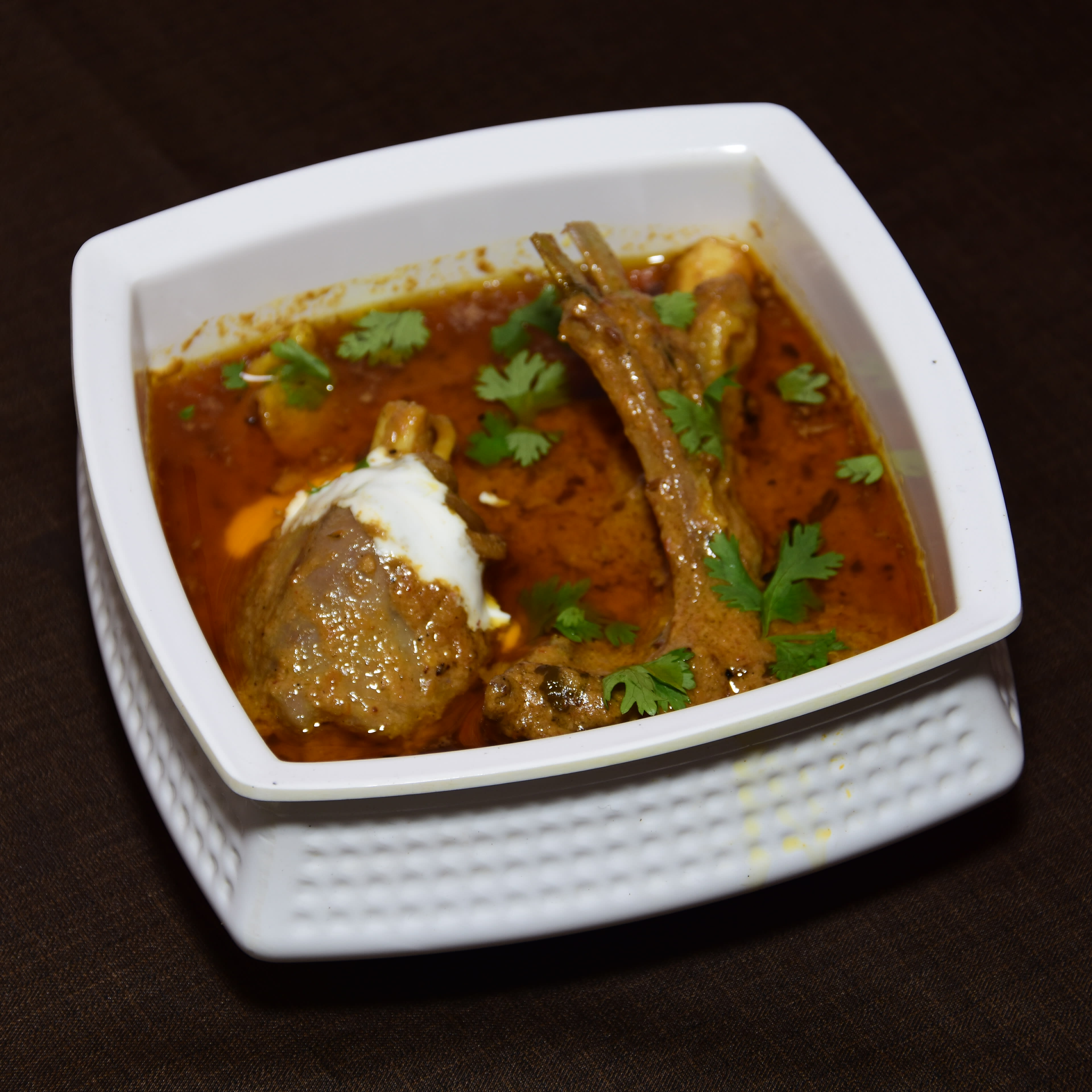 Royal Non Veg - Logo