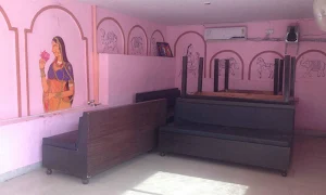 Royal Queens Restaurant - Cover photo