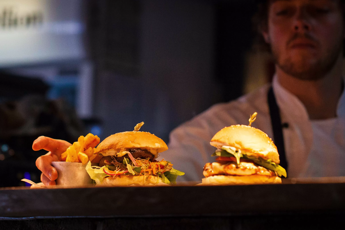 RoyAl?s Chicken and Burgers Northbridge - Logo