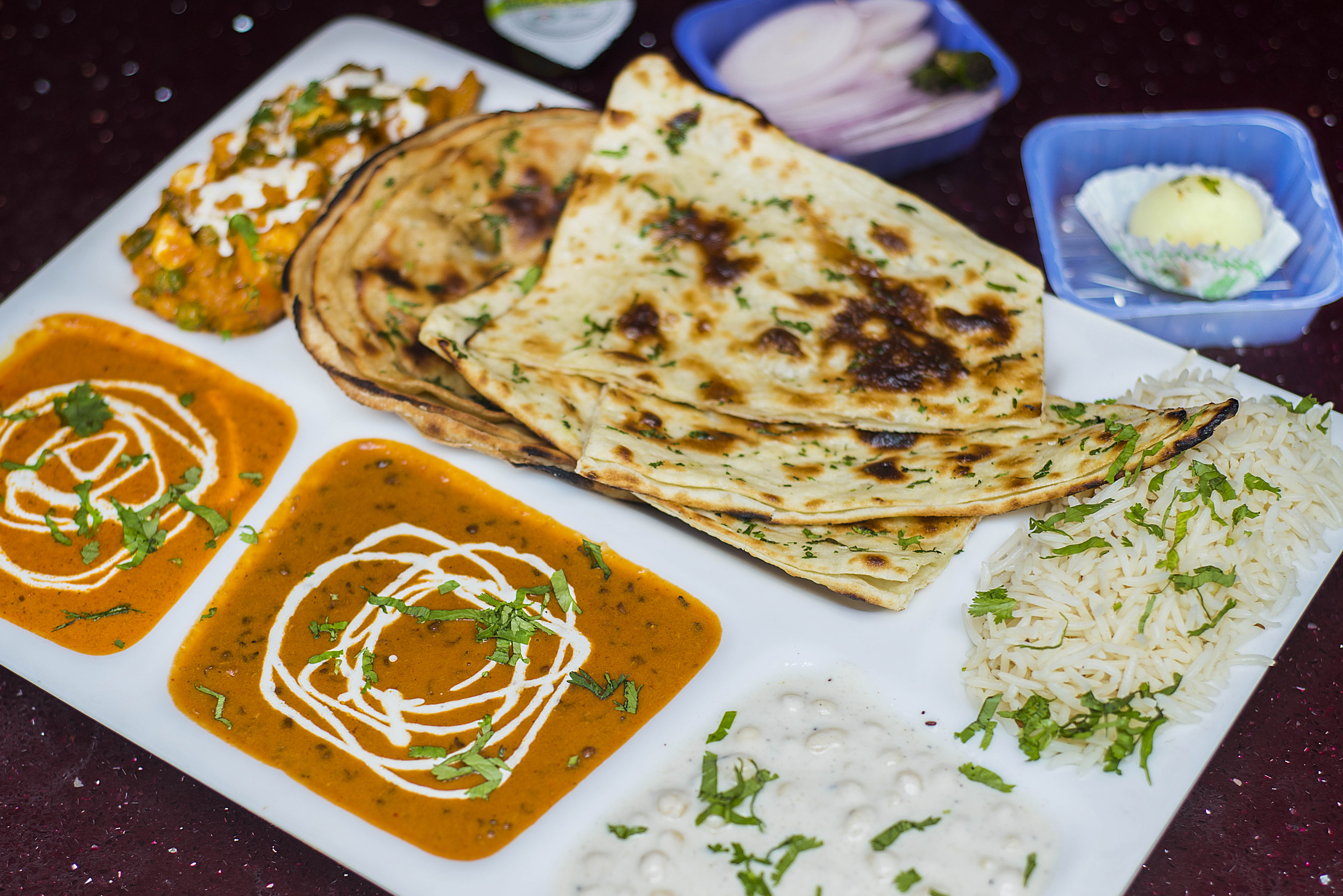 Royal Thali - Logo