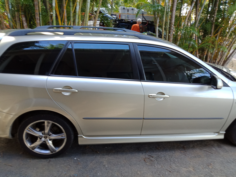 Roy Edwards Window Tinting - Logo