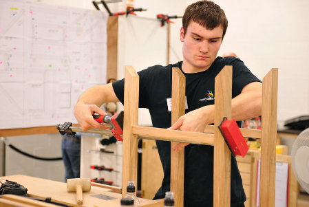 R & R Cabinetmaking - Logo
