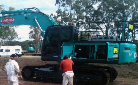 R & R Equipment Cleaning Services - Logo