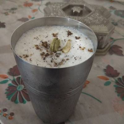 RRR LASSI ND SHAKES - Logo