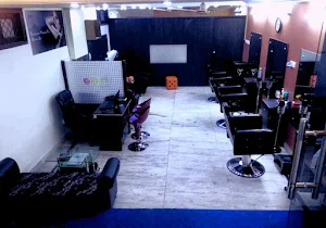 Ru's Beauty Care - Logo