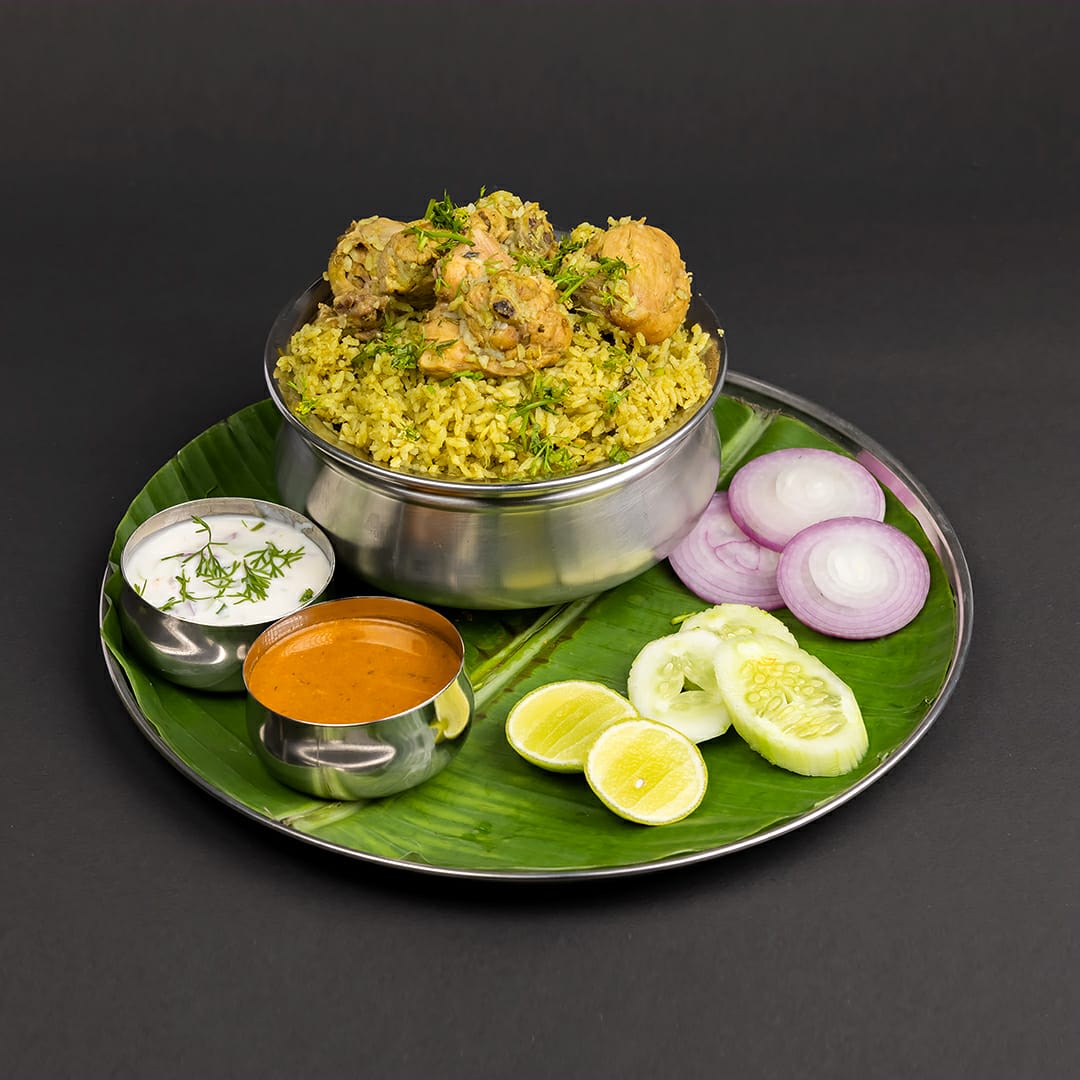 Saavi's Kitchen - Logo