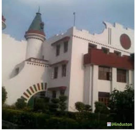Sachdeva Institute of Management and Technology - SIMAT - Logo