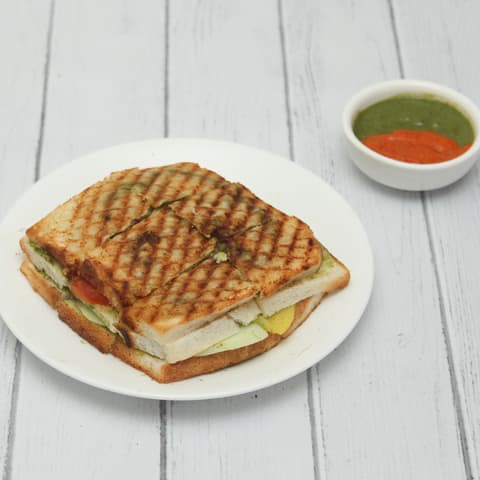Sadguru Sandwiches centre - Logo