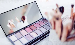 Sagarika Makeovers - Logo