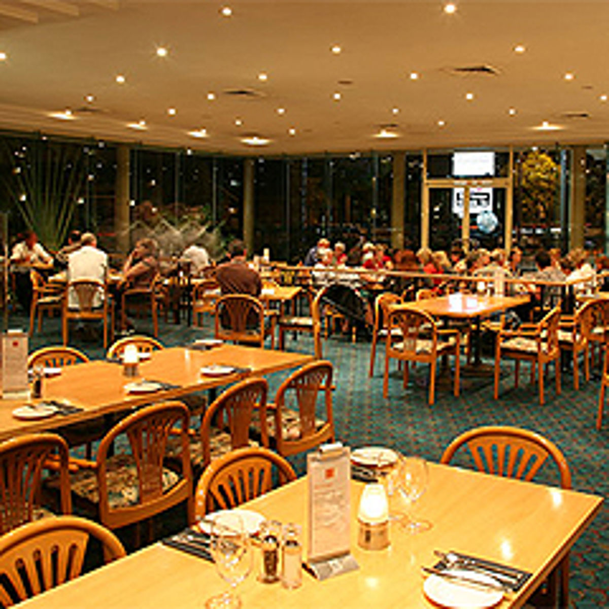 Sails Restaurant - Logo
