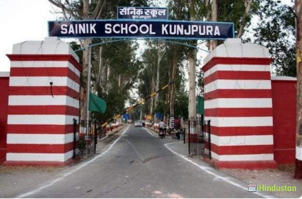 Sainik School - Logo