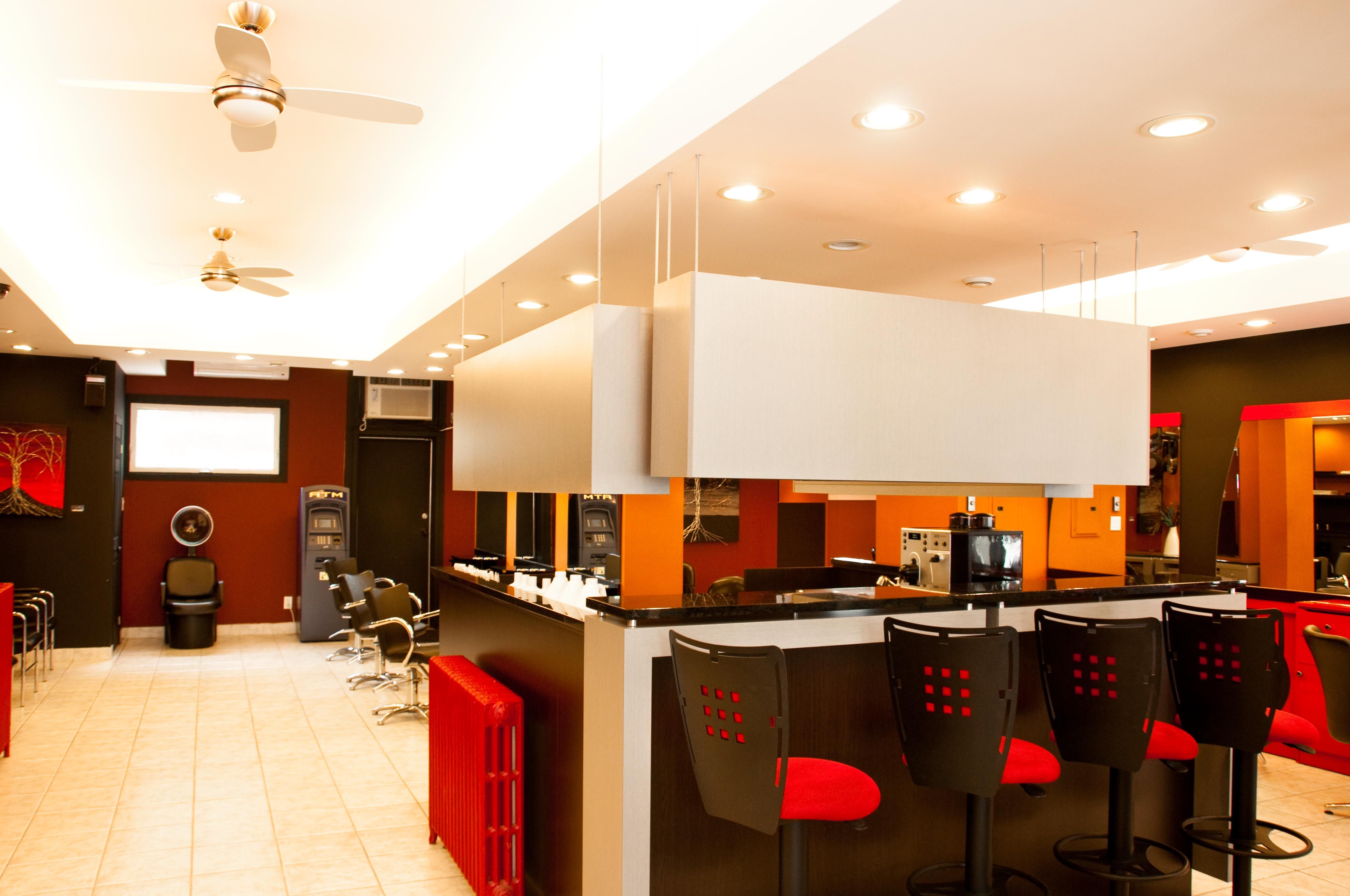 Salon Rouge - Cover photo