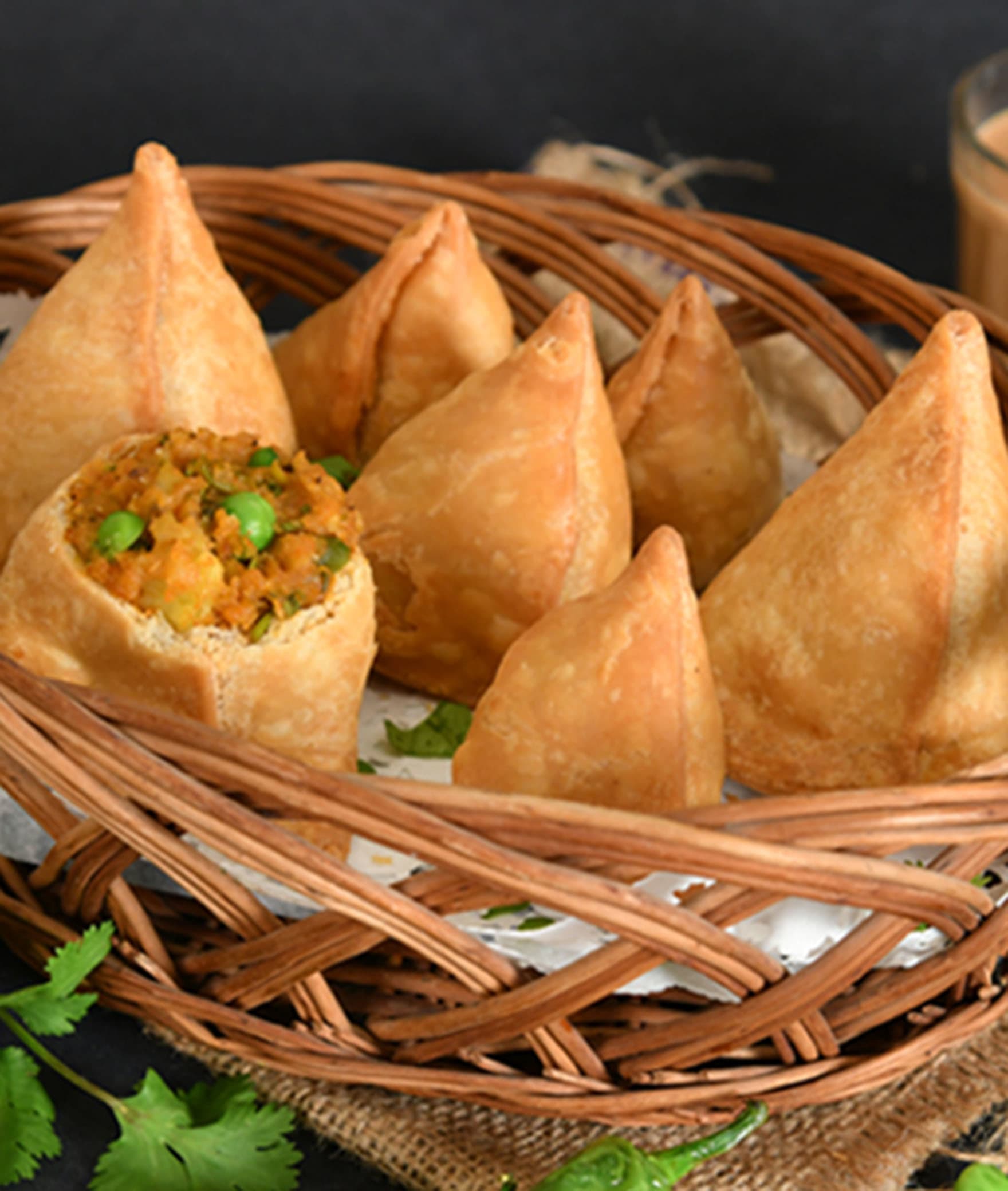 SAMOSA & CO. By TGB-Vejalpur - Logo